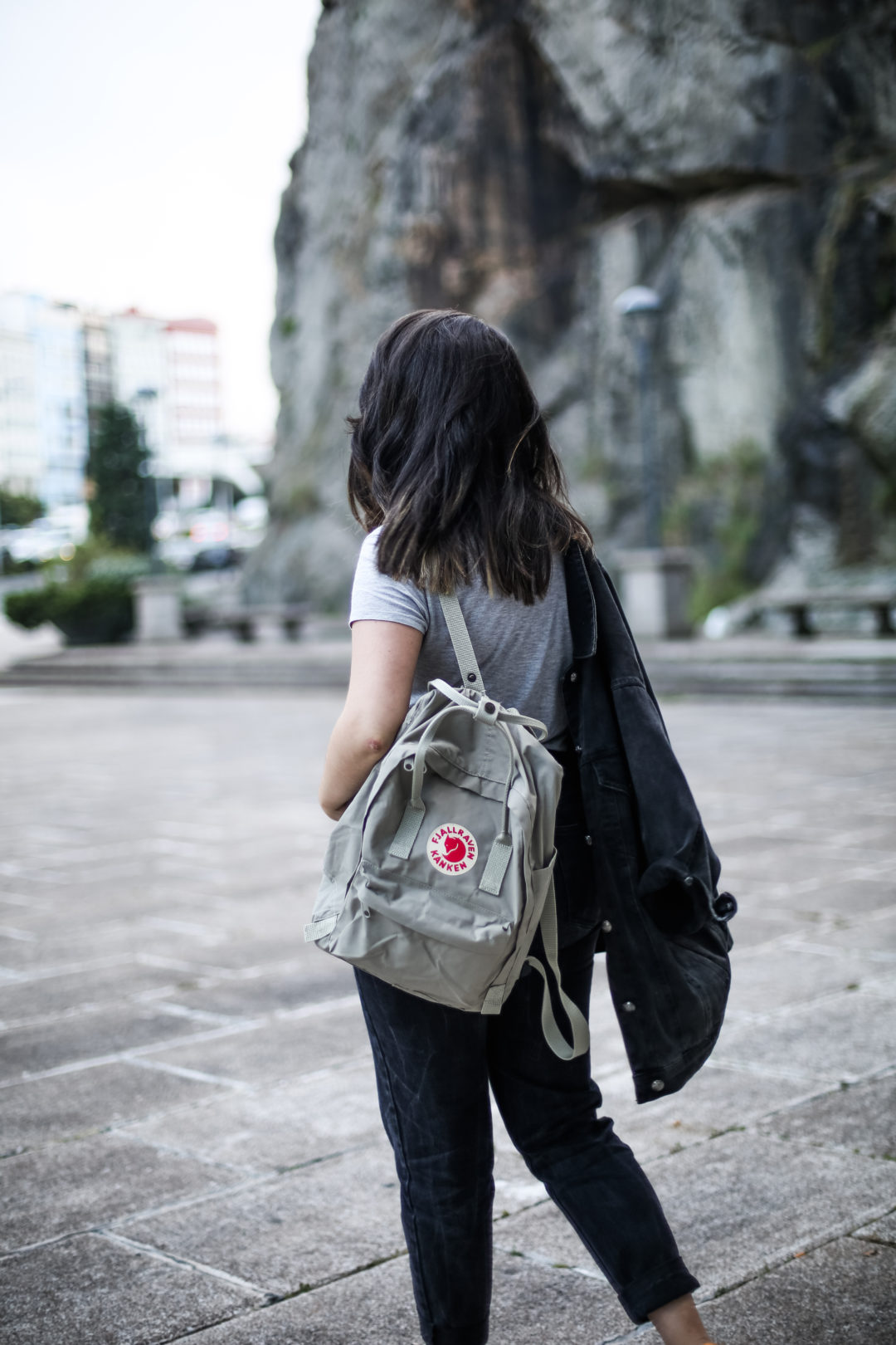 MI CON MOCHILA KANKEN FJALLRAVEN